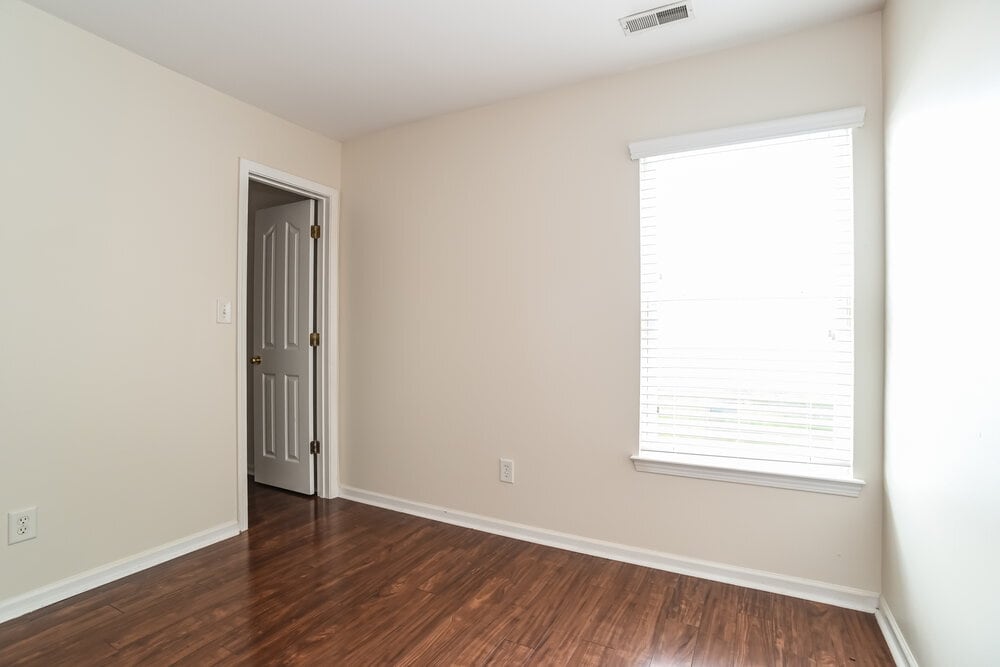 Building Photo - 1011 Tiger Eye Ave
