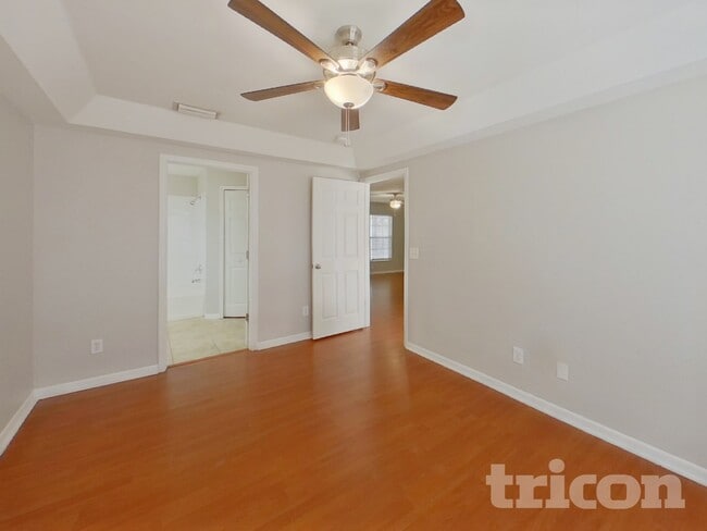 Building Photo - 914 Cape Cod Cir