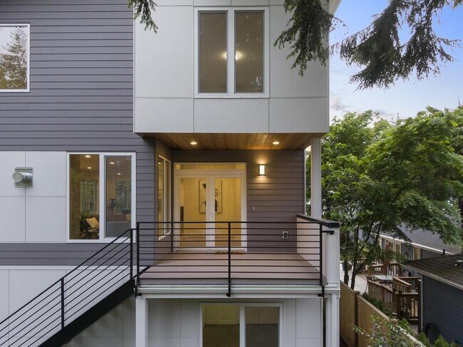 Building Photo - 13755 1st Ave NW