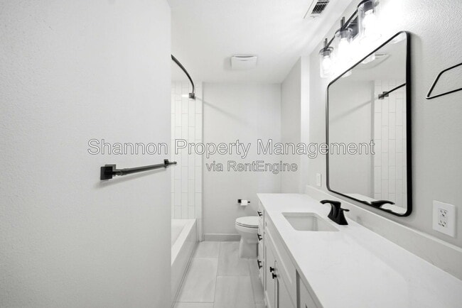 Building Photo - 2602 Tannehill Dr