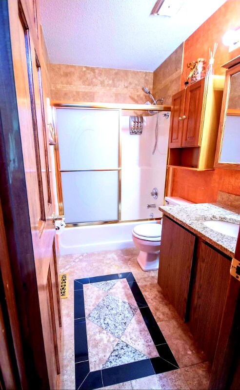 Building Photo - 6407 Carpenter Ave