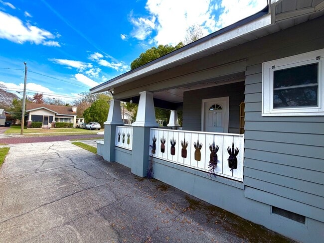 Building Photo - 1616 Ferris Ave