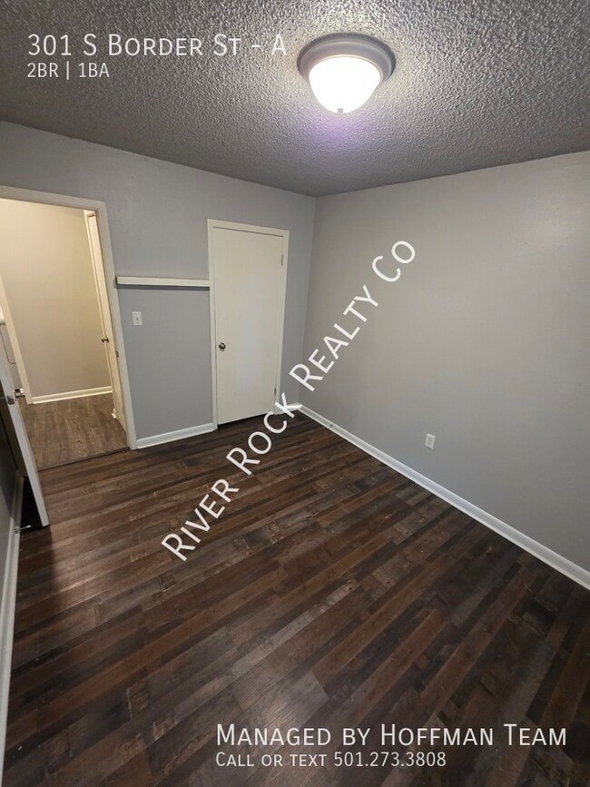 Building Photo - 301 S Border St