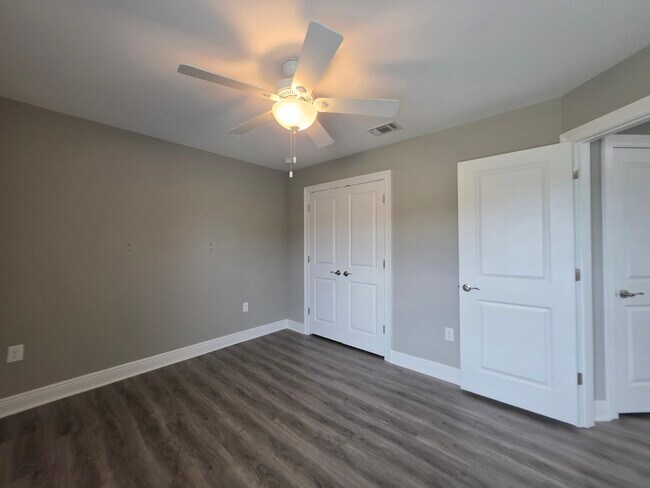 Building Photo - 2331 Hadleigh Hills Ct
