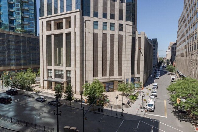 Building Photo - 99 Hudson St