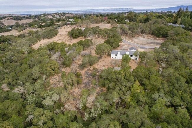 Building Photo - 19532 Natoma Oaks Ln
