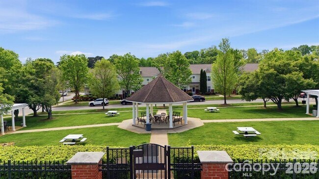 Building Photo - 8723 Westwind Point Dr