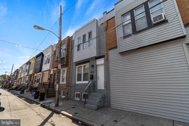 Building Photo - 1602 S LeCount St