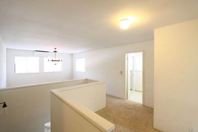 Building Photo - Mililani Mauka
