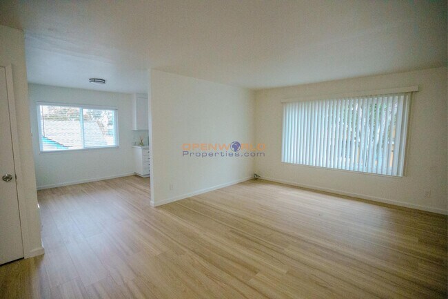 Building Photo - 414 Bancroft Ave