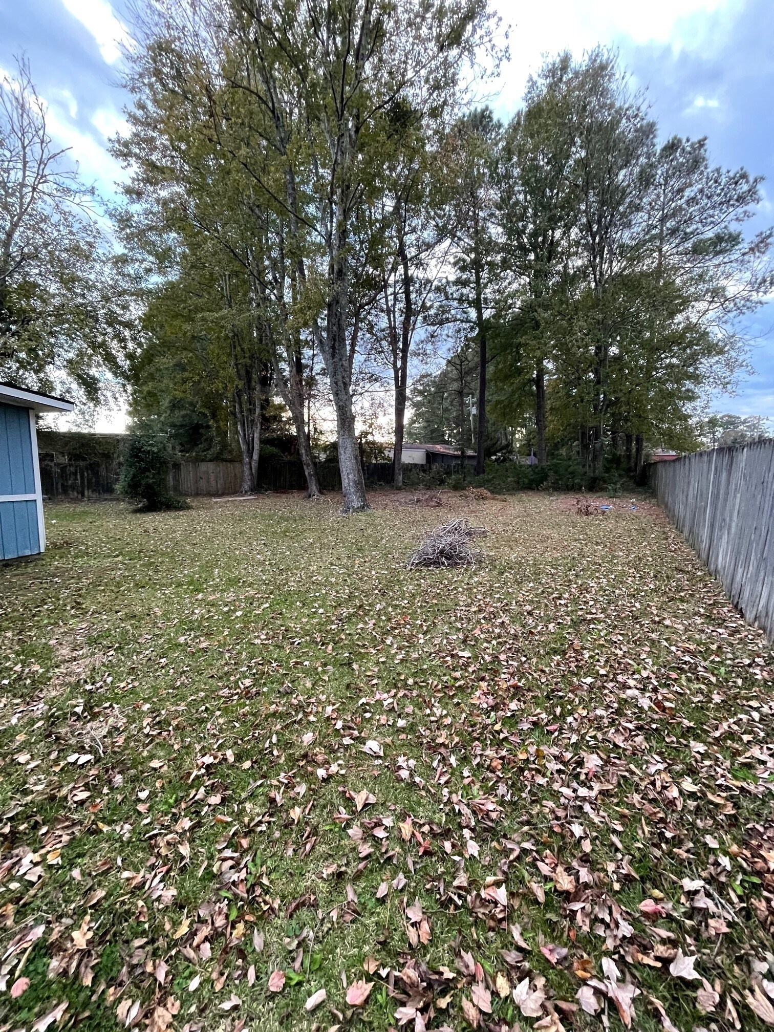 Building Photo - 506 Creekwood Cir