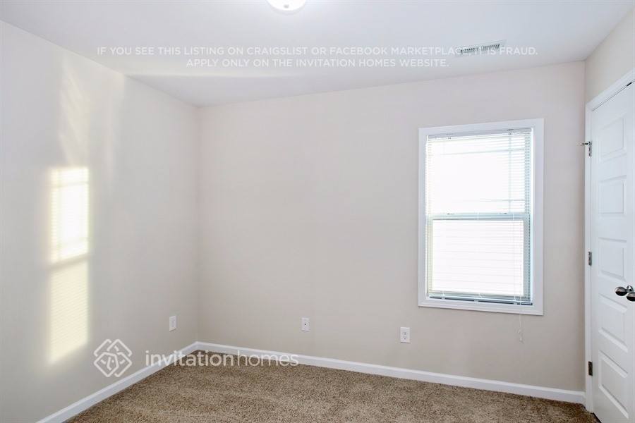 Building Photo - 117 Verrazano Pl