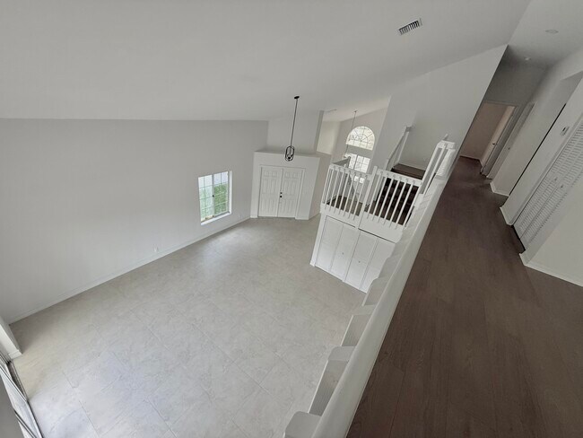 Building Photo - 21440 Millbrook Ct