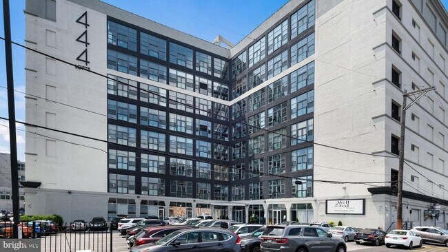 Building Photo - 444 N 4th St