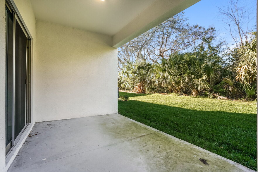Building Photo - 7218 Spring Snowflake Ave