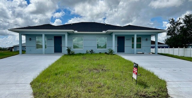 Primary Photo - 2409-2411 Churchill Ave N