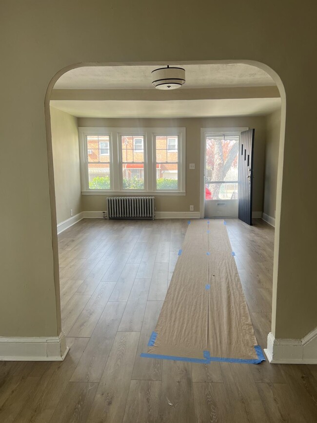 Building Photo - 155-06-155-59 Avenue