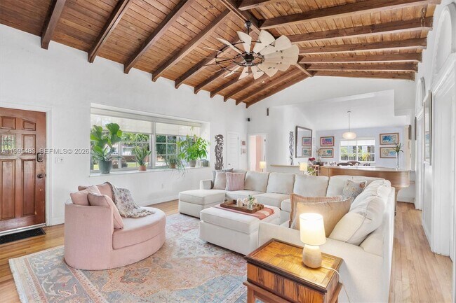 Building Photo - Northeast 5th Avenue Road, Miami Shores, FL 33138 - 5 BR 4 BA single-family home