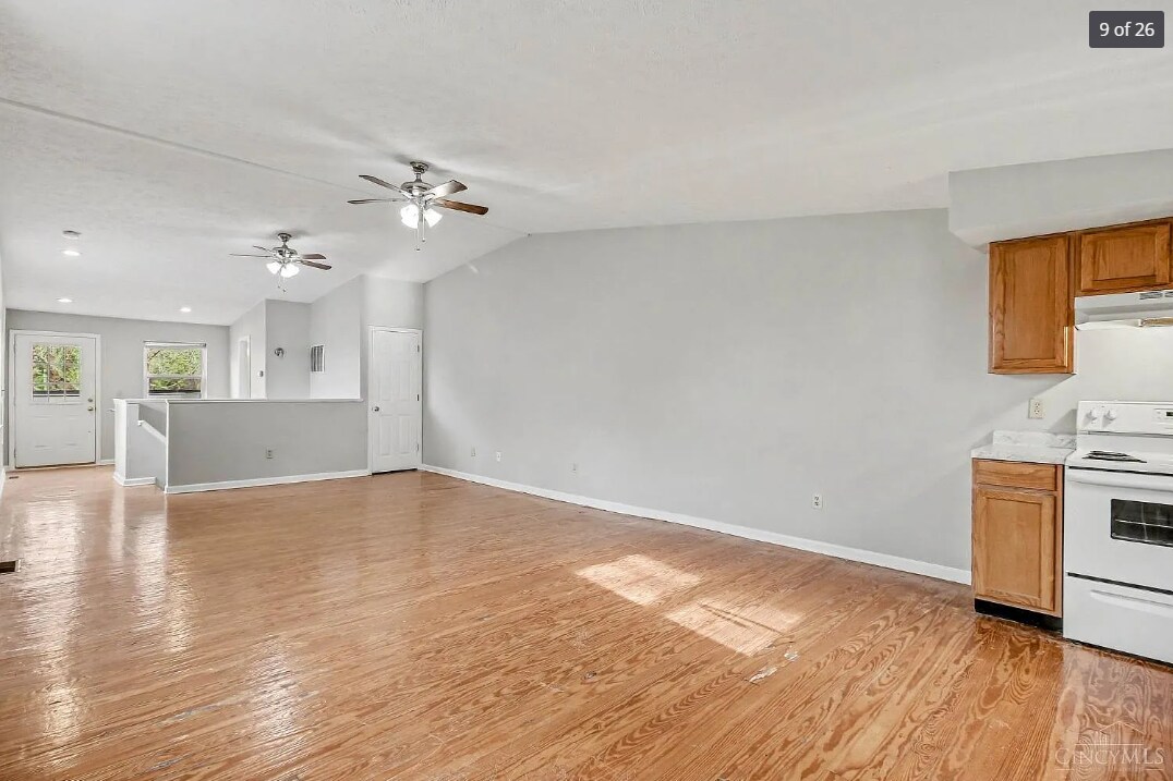 Building Photo - 2226 Ravine St