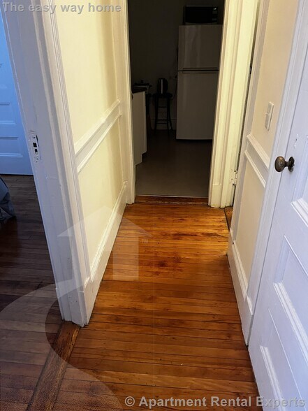 Building Photo - 2 Ware St