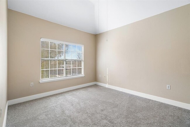 Building Photo - 5909 Signal Point