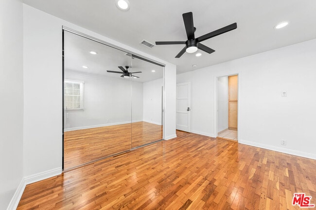 Building Photo - 4221 Stewart Ave