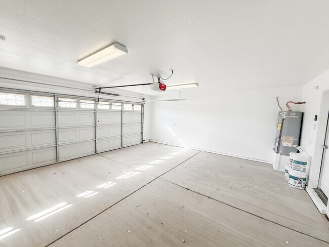 Building Photo - 9586 E 38th Pl