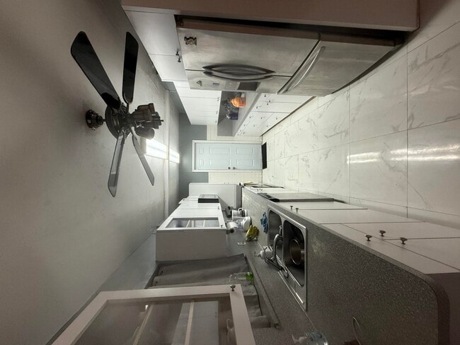 Building Photo - 710 N 66 Terrace