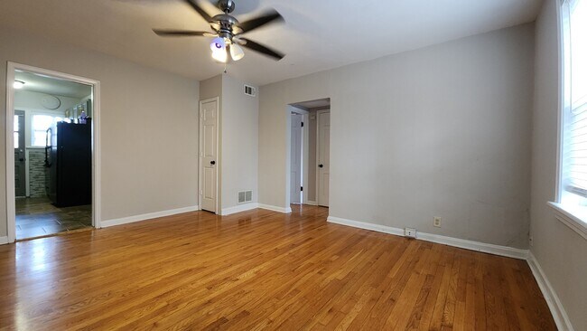 Building Photo - 7876 Big Bend Blvd