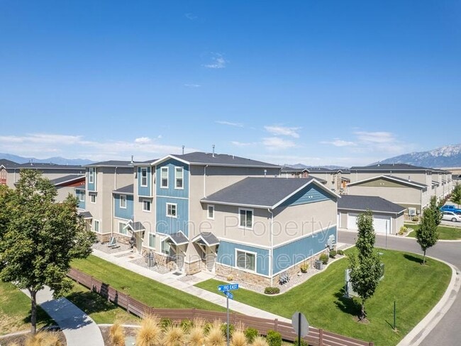 Building Photo - 178 E 630 N