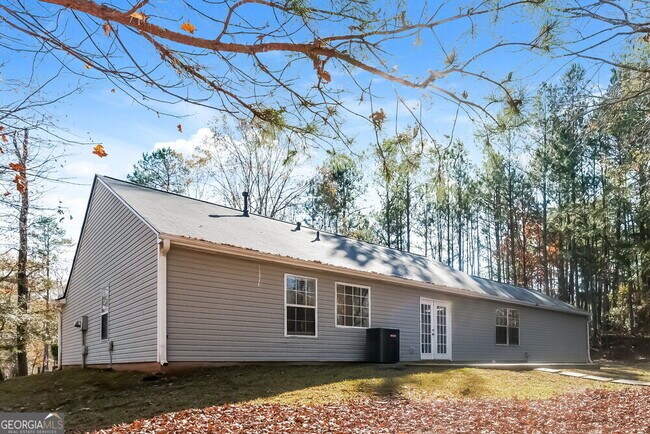 Building Photo - 235 Riverbrooke Terrace