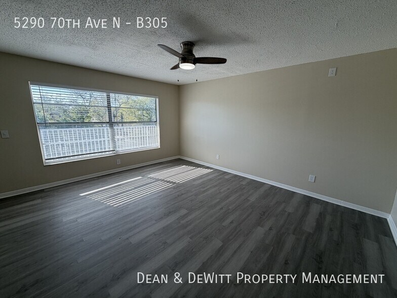 Building Photo - 1 Bed/1 Bath - Unit B305