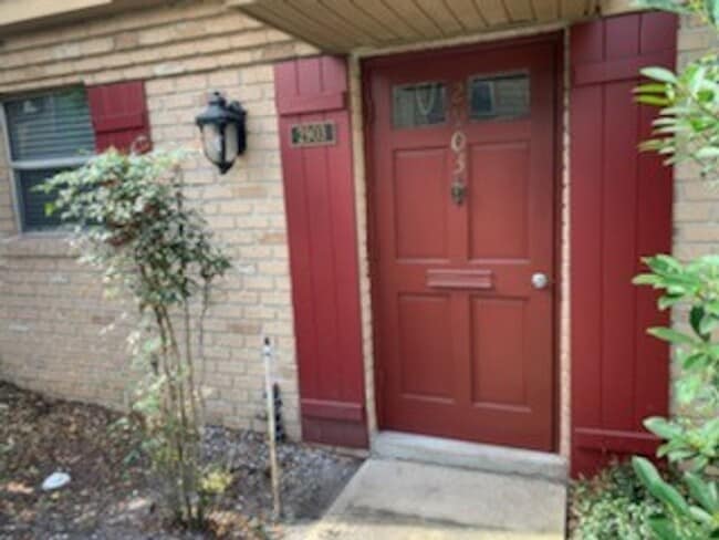 Building Photo - 200 St Andrews Blvd