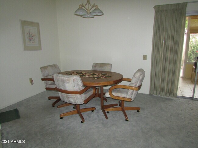 Building Photo - 10880 W Emerald Dr