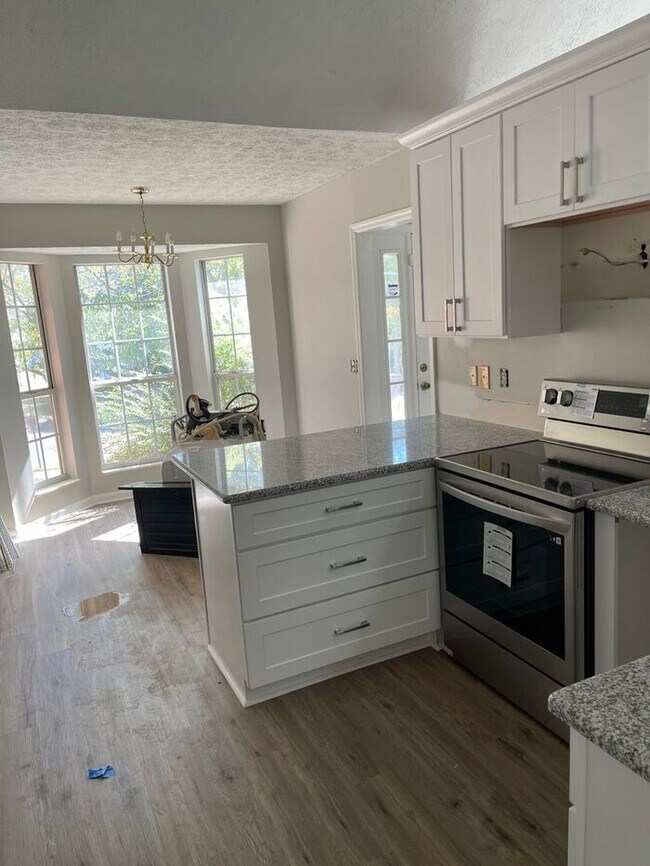 Building Photo - Newly Remodeled Home near Priest Lake