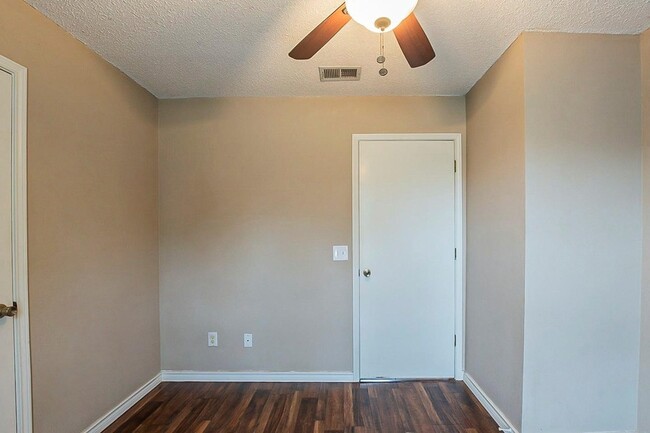 Building Photo - 4415 Haverhill Ln