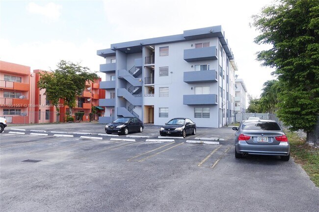 Building Photo - 495 NW 72nd Ave