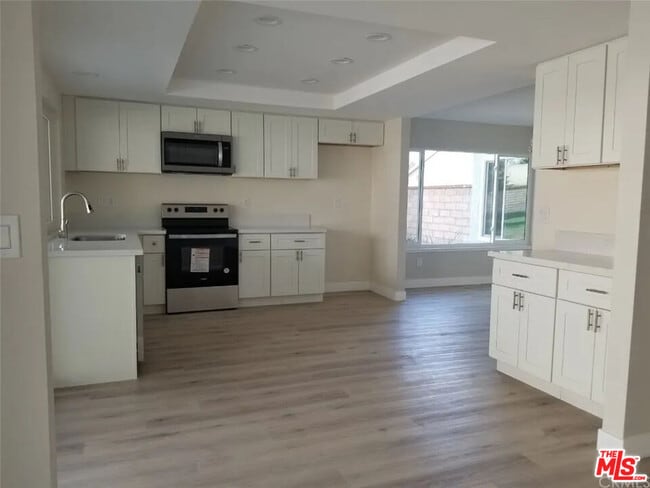 Building Photo - 18601 W Lassen St