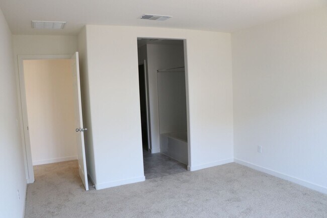 Building Photo - New 4 Bedroom with solar