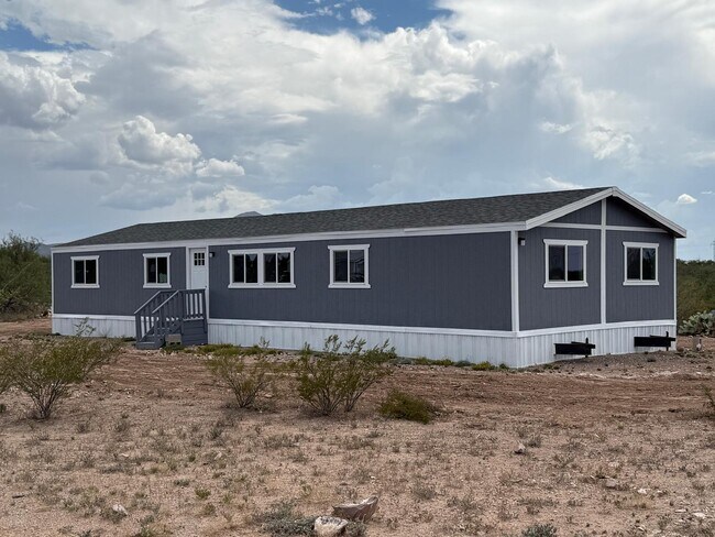 Building Photo - 13687 S Hound Dog Rd