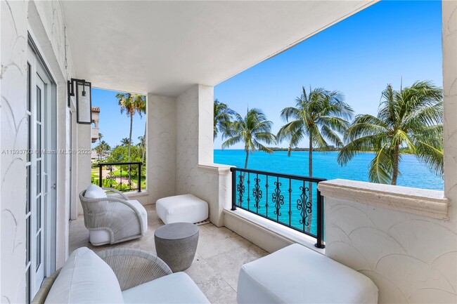 Building Photo - 2436 Fisher Island Dr