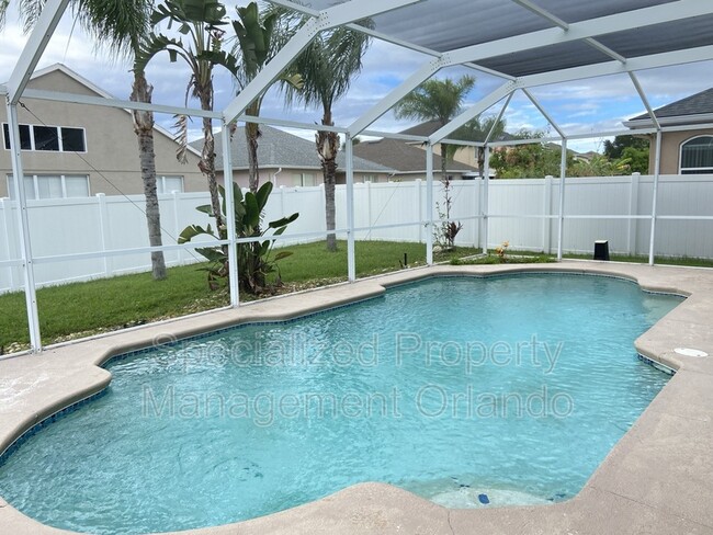 Building Photo - 1735 White Heron Bay Cir