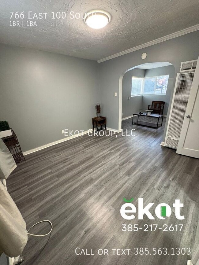 Building Photo - 766 E 100 S