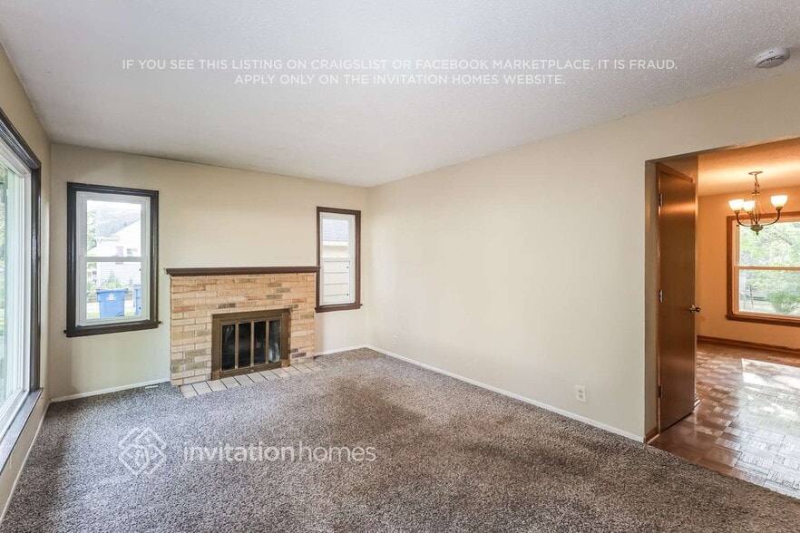 Building Photo - 7520 4th Ave S