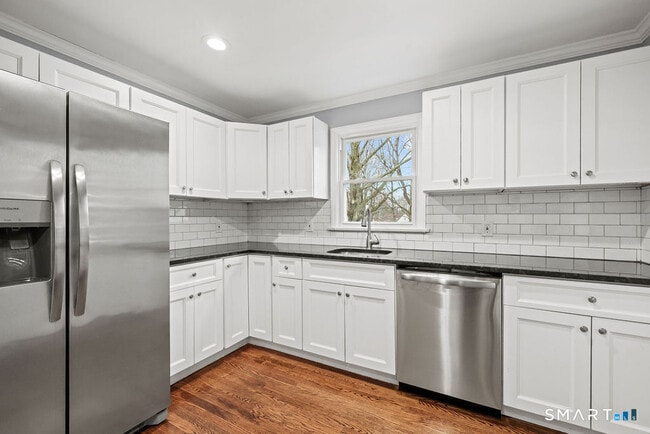 Building Photo - 125 Twin Brook Rd