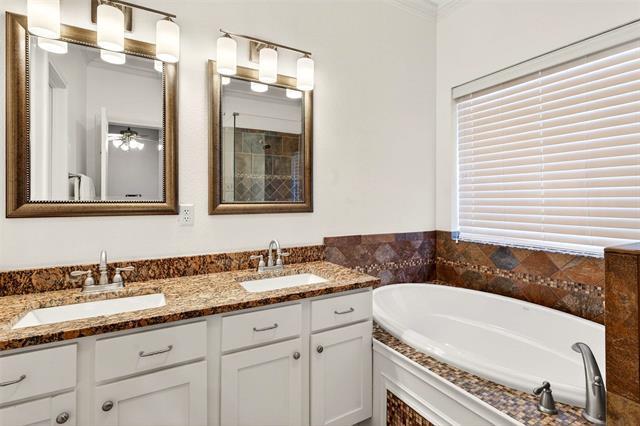 Building Photo - 8217 Bulrush Dr