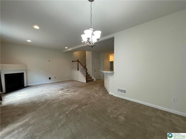 Building Photo - 637 Mulberry Dr