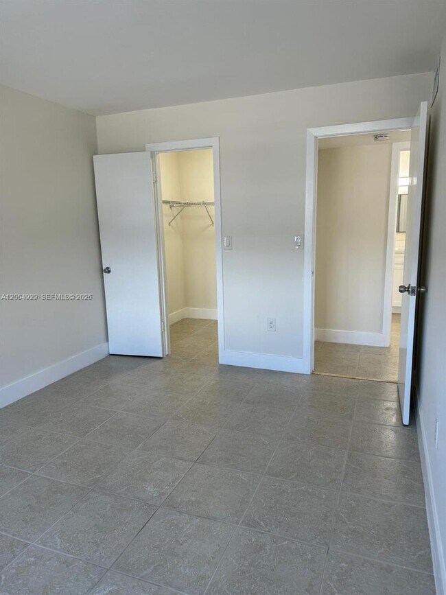 Building Photo - 15600 SW 80th St