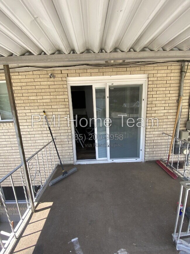 Building Photo - 1591 W 1600 N