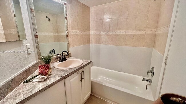 Building Photo - 9156 NW 40th St